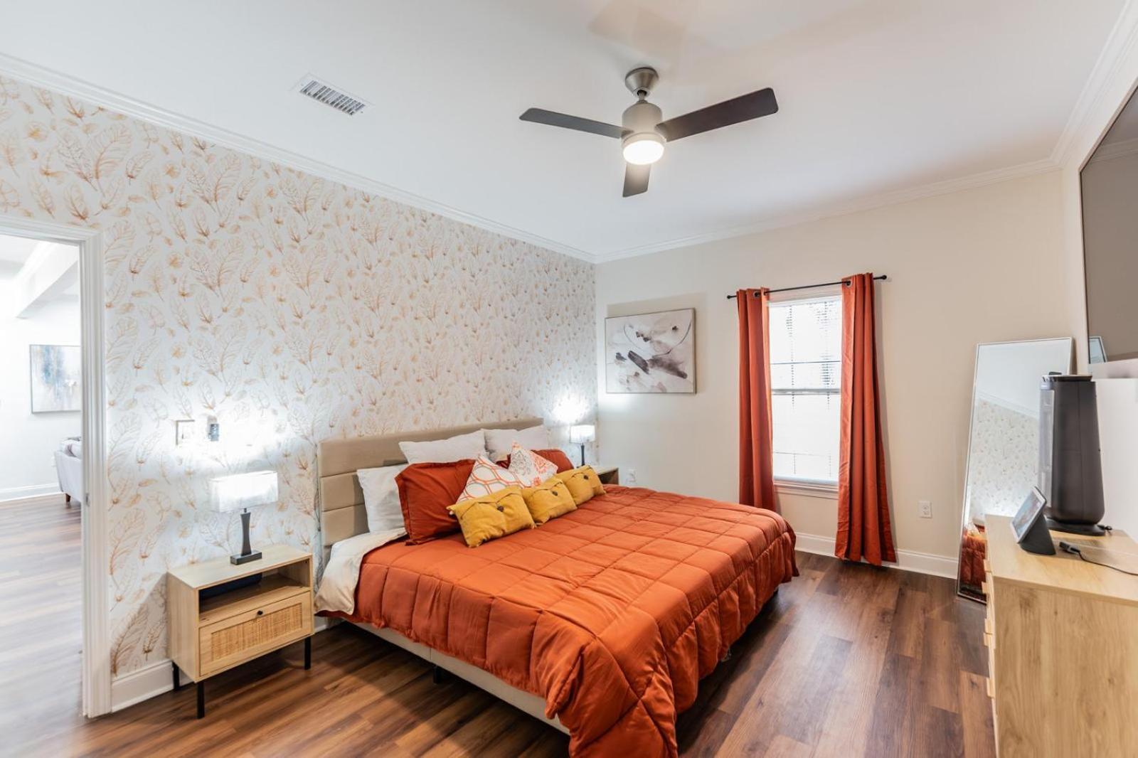 Family Friendly 5 Bedroom - 2 Miles To Zoo, Aquarium * Atlanta